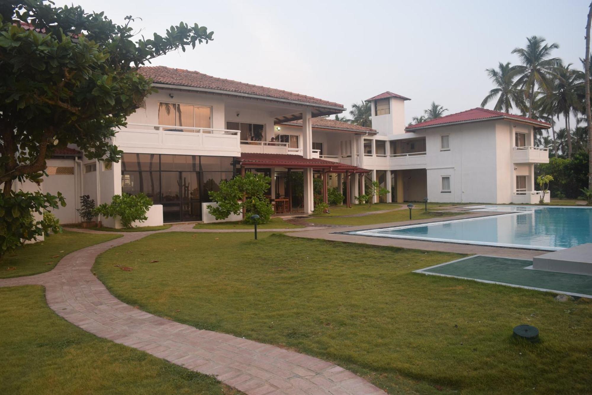 Sanmali Beach Hotel 마라윌라 외부 사진