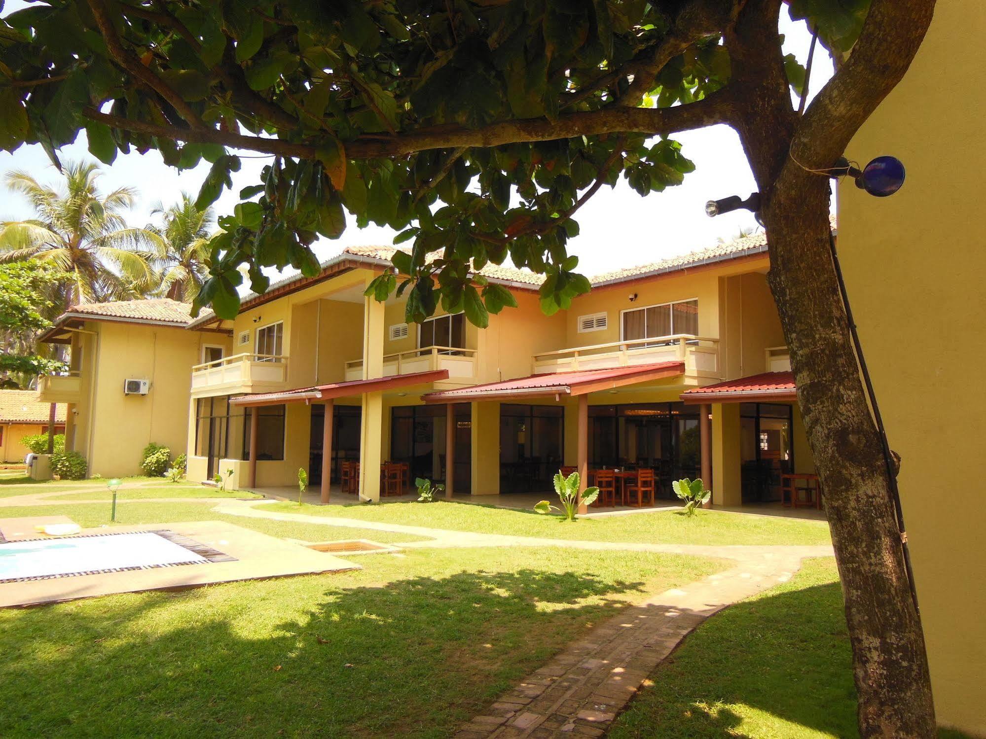 Sanmali Beach Hotel 마라윌라 외부 사진